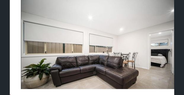 Granny Flat 93 Binalong Road Old Toongabbie - Photo 1