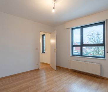 Gunstig gelegen 3 slpk woning met ruime tuin te Oud-Turnhout - Photo 4
