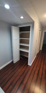 Spacious 2 Bedroom/1 Bathroom Lower Suite with Huge Master Bedroom! - Photo 4