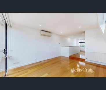 Stylish, Light-Filled Richmond Home in Prime Location - Photo 1