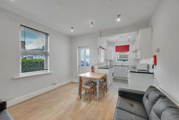 5 bedroom house to rent - Photo 1