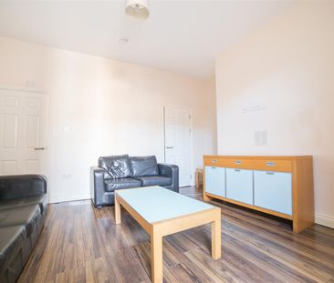 4 bed end of terrace house to rent in Bolingbroke Street, Heaton, NE6 - Photo 2