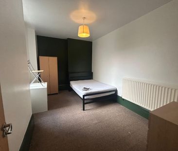 Hill Park Crescent, Apt 1, Plymouth - Photo 4