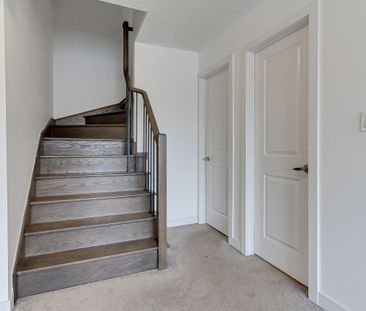 For Lease - 2646 Castlegate Crossing Drive, Pickering, Ontario - Photo 4