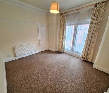 Hamilton Drive, Nottingham, NG7 - Photo 3