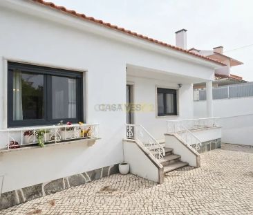 House T4 in Cascais e Estoril, Cascais - Photo 5