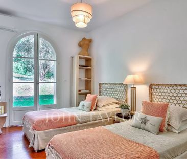 Maison à louer Valbonne, Cote d'Azur, France12 500 EUR / Mois - Photo 5