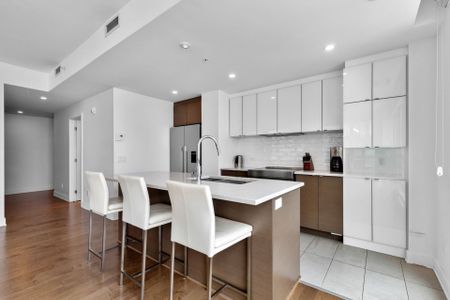Condo for rent, Montréal (Côte-des-Neiges/Notre-Dame-de-Grâce) - Photo 2