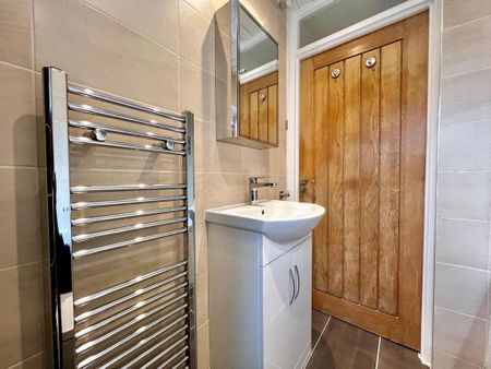 2 bedroom terraced house to rent - Photo 5