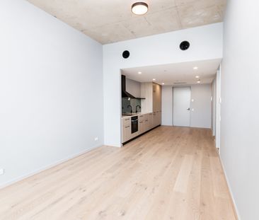 105/45 Eastlake Parade, Kingston ACT 2604 - Apartment For Rent | Do... - Photo 1