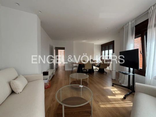 Piso de alquiler en Sant Francesc - Photo 1