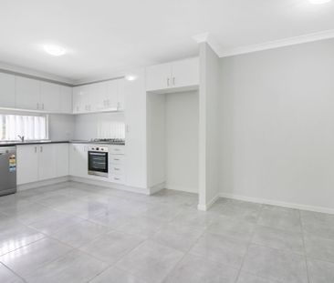 Cute & Cosy Two Bedroom Duplex - Photo 4