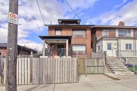 For Lease - 108 Rogers Road Unit# Main, Toronto, Ontario - Photo 4