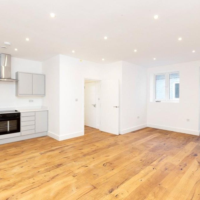3 bedroom apartment to rent - Photo 1