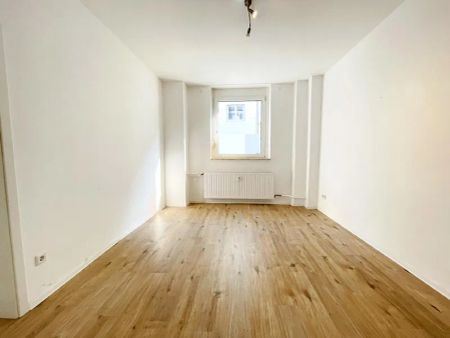 KREFELD-STADTMITTE: 3-ZIMMER ERDGESCHOSS WOHNUNG ZU MIETEN! - Photo 2