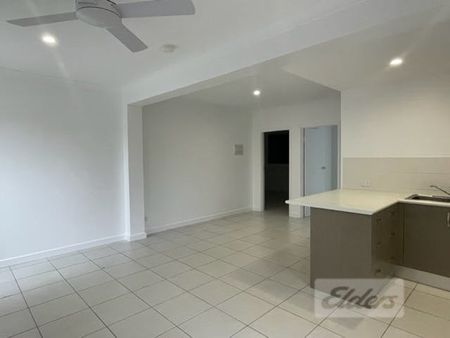 92A Acacia Avenue - Photo 3