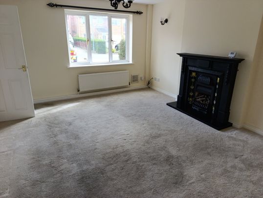 3 bed Semi-Detached - To Let - Photo 1