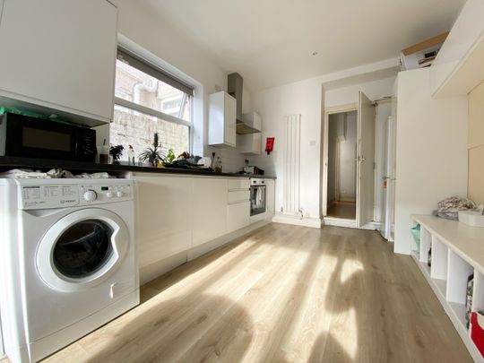 Lisvane street, Cathays - Photo 1