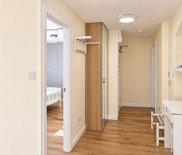 2 bedroom flat to rent - Photo 6