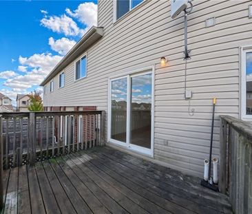250 PARKVALE Drive, Kitchener, Ontario, N2R1Y8 - Photo 4