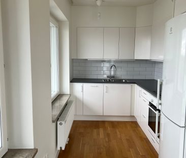 Almbygatan, Spånga - Foto 1