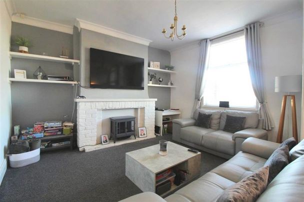 3 Bedroom Semi Detached To Let - Photo 1