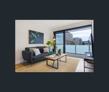 AN UPSTAIRS “FUNKY” APARTMENT (circa 2019), RIGHT IN THE HEART OF T... - Photo 4