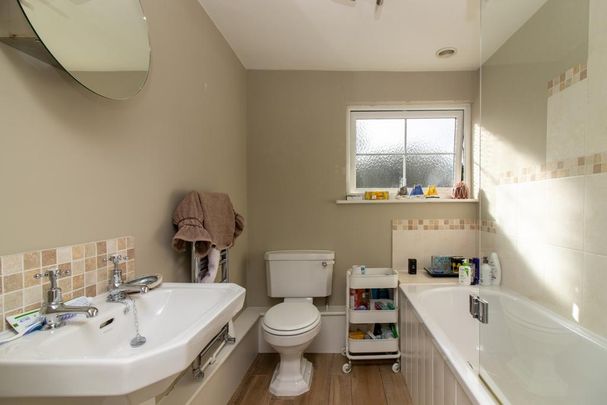 2 bedroom terraced house to rent - Photo 1