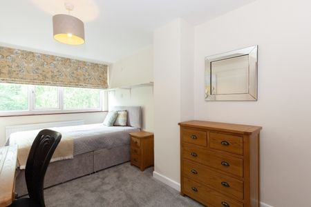 Horwood Close, Headington - Photo 3