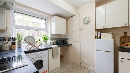 Room in a Shared Flat, Calais St, SE5 - Photo 3