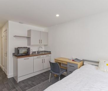 Studio to rent - Photo 6