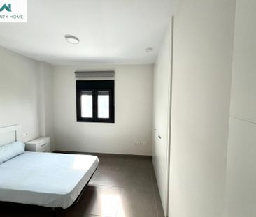 Piso de alquiler en Almayate - Photo 1