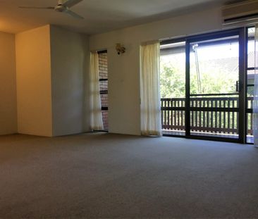 Spacious 2 bedroom unit in Mackay CBD - Photo 1