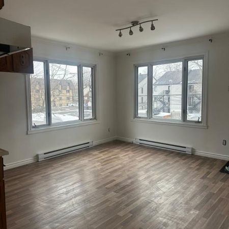 4 1/2 à louer - Photo 3