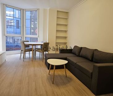 Alquiler de piso en Calle Emilio Villa, 3 - Photo 3