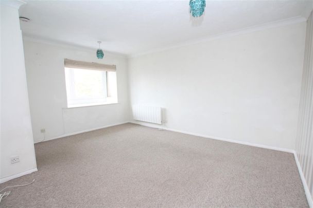 Balcombe Road - Photo 1