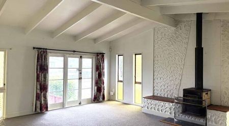 TURANGI - 3 BEDROOMS - Photo 4