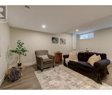 Lower suite – Picturesque Peachland! - Photo 6