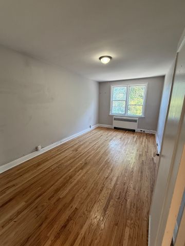 For Lease - 4099 Bathurst Street Unit# 4, Toronto, Ontario - Photo 4