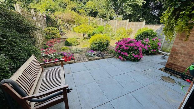 3 bedroom semi-detached house to rent - Photo 1