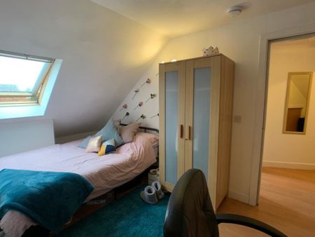 Fountayne House, Lawrence Square - P10023 - Photo 3