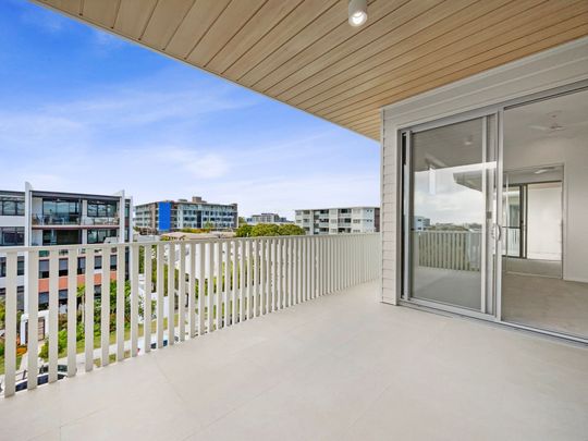 Stunning Apartment Only a Stones Throw to Everything! - Photo 1