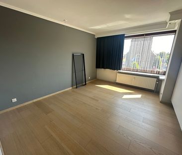 Ruim appartement met 3 slaapkamers en zicht op de markt - Foto 5