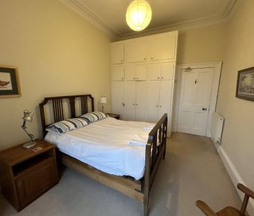 4 bedroom flat to rent - Photo 5