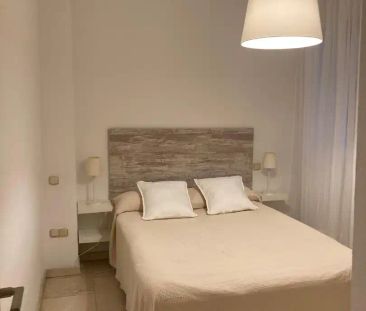 Apartamento de alquiler en Calle José María Moreno Galván, 18, La C... - Photo 4