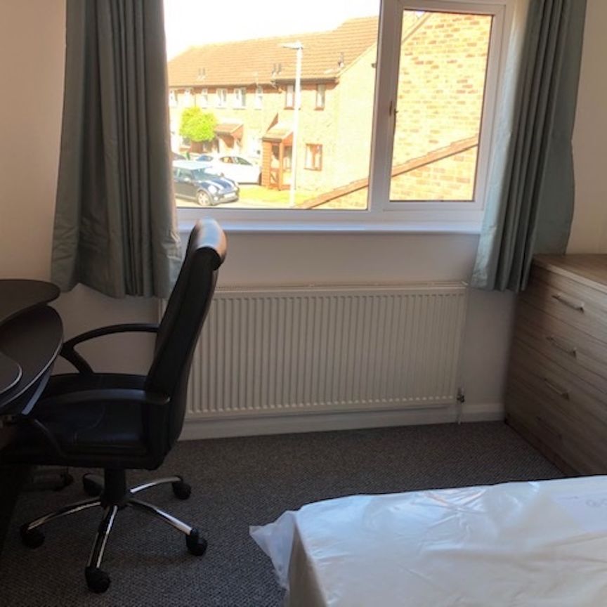 5 bedroom house - Photo 1