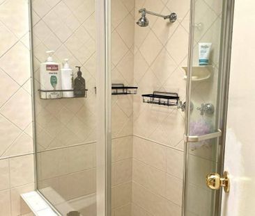 Private rooms, less than 10 minutes to Box Hill Central, and Deakin... - Photo 2