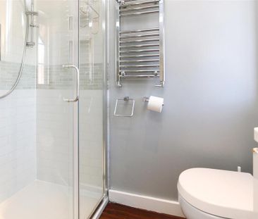 4 bedroom detached house to rent - Photo 6