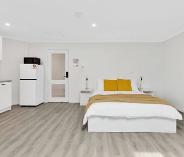 🏡 Private Rooms in rooming house / Last Room for Rent / $380 per we... - Photo 3