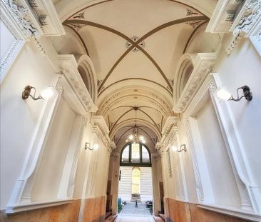 Kiadó felújított lakás - Budapest VI. kerület - Photo 2
